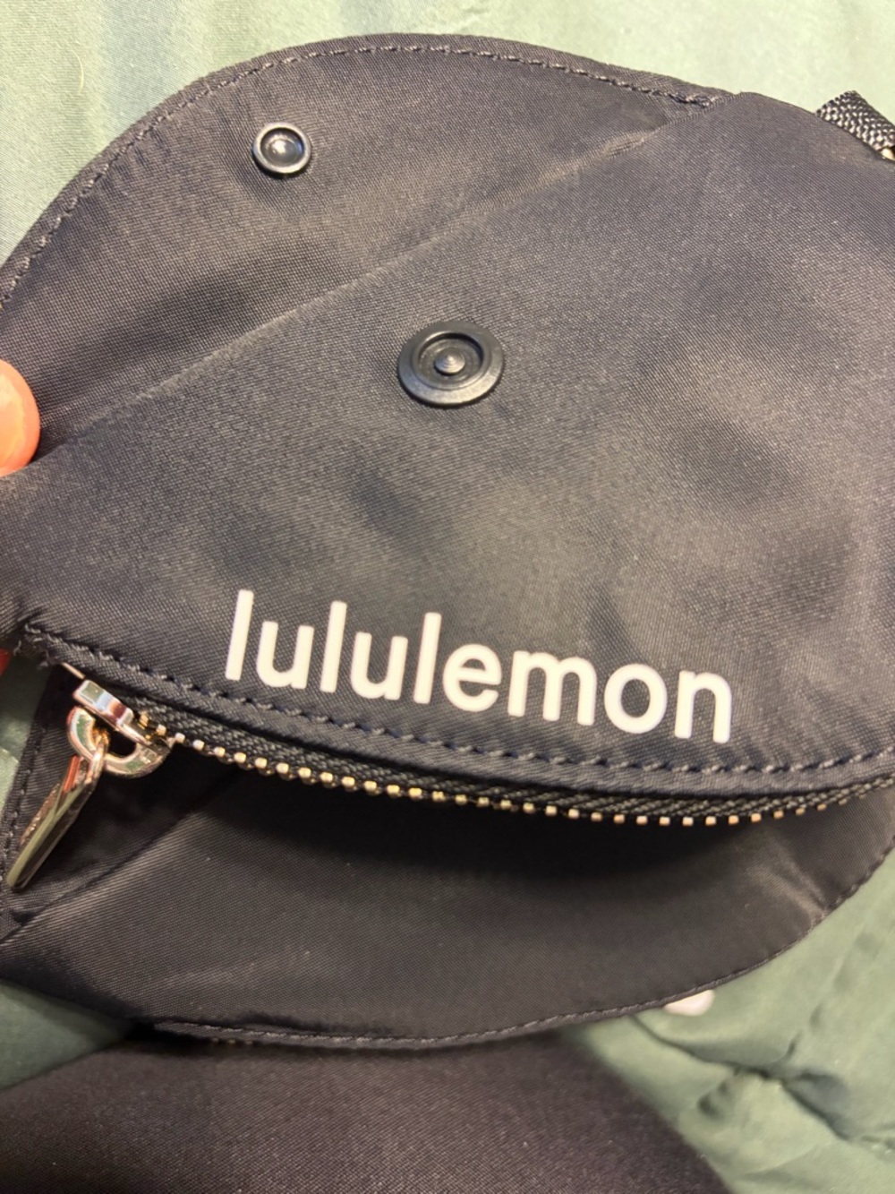 lululemon athletica Heart Wristlet Pouch in Black/gold - Picture 6 of 7